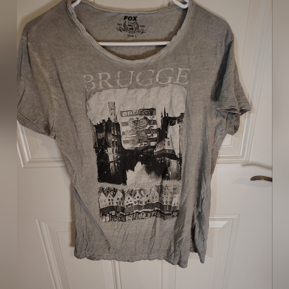 Fox Gray Brugge Graphic Tee - Distressed City Print Size Large Soft,Thin, Light